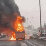 पुणे में 25 गाड़ियां टकराईं, 9 लोगों की मौत:इनमें 5 जिंदा जले; ट्रक का ब्रेक फेल हुआ, कार से भिड़ा, दोनों में आग लगी